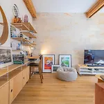 Designer & Bright Apartment On Rue Sainte-Catherine