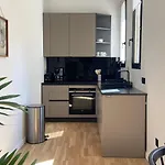Duplex De Charme Au Coeur Du Triangle Dor