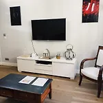 Superbe Duplex En Hypercentre Avec Rooftop Et Climatisation