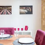 Gorgeous Apartment And Terrace In The City Center