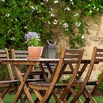 Le Clos D\'Emile Bordeaux