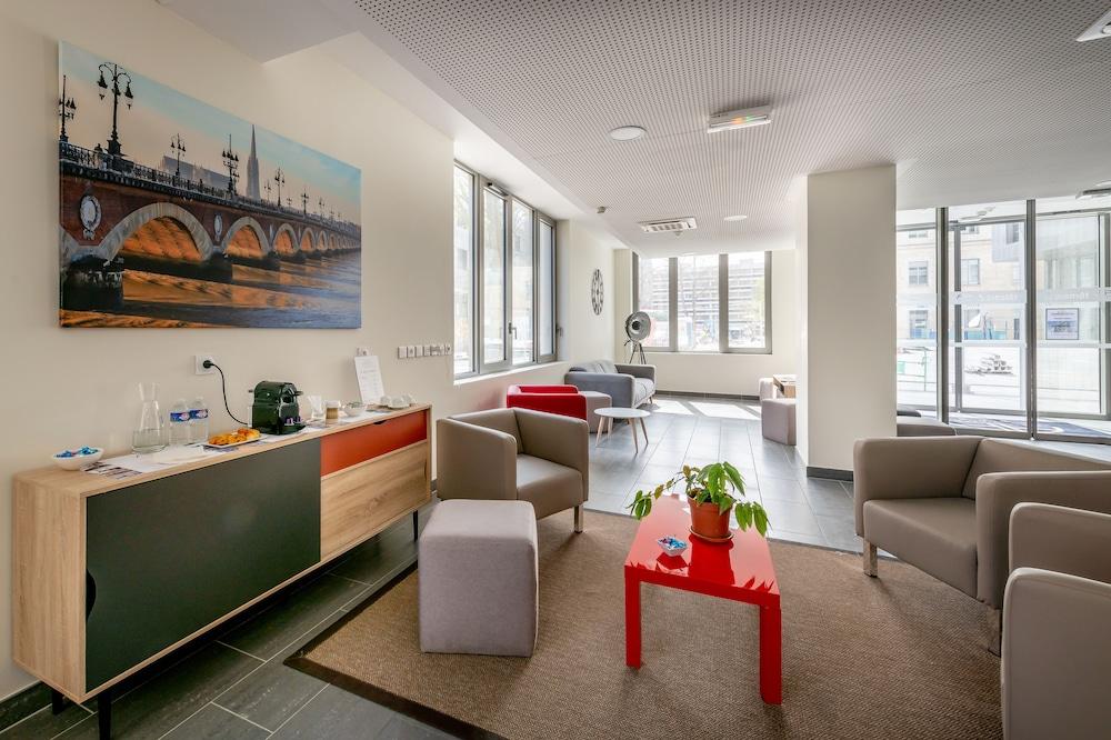 Marne – Gare Saint-jean Appart hôtel 3*
