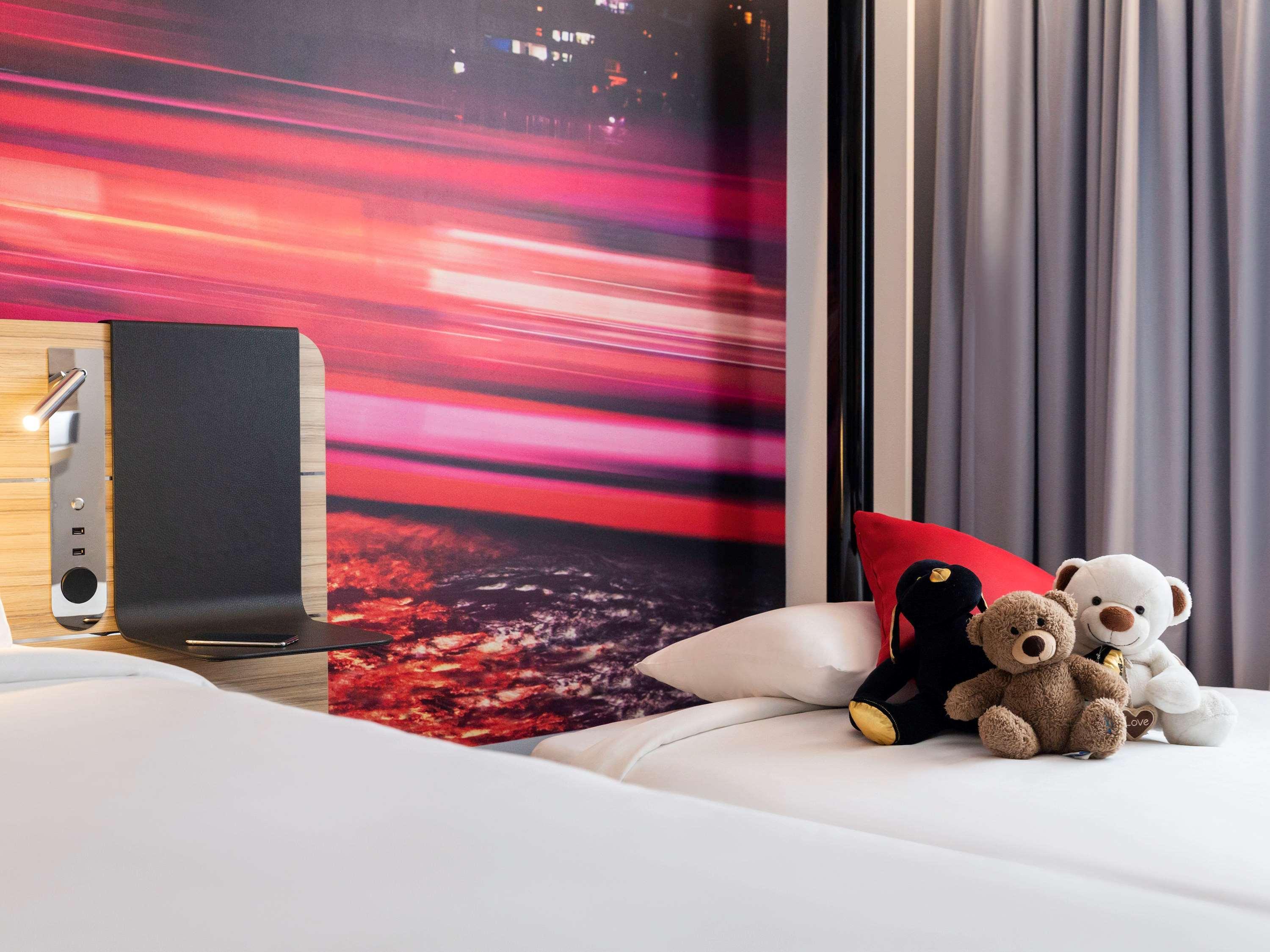 Novotel Centre Hotel 4*