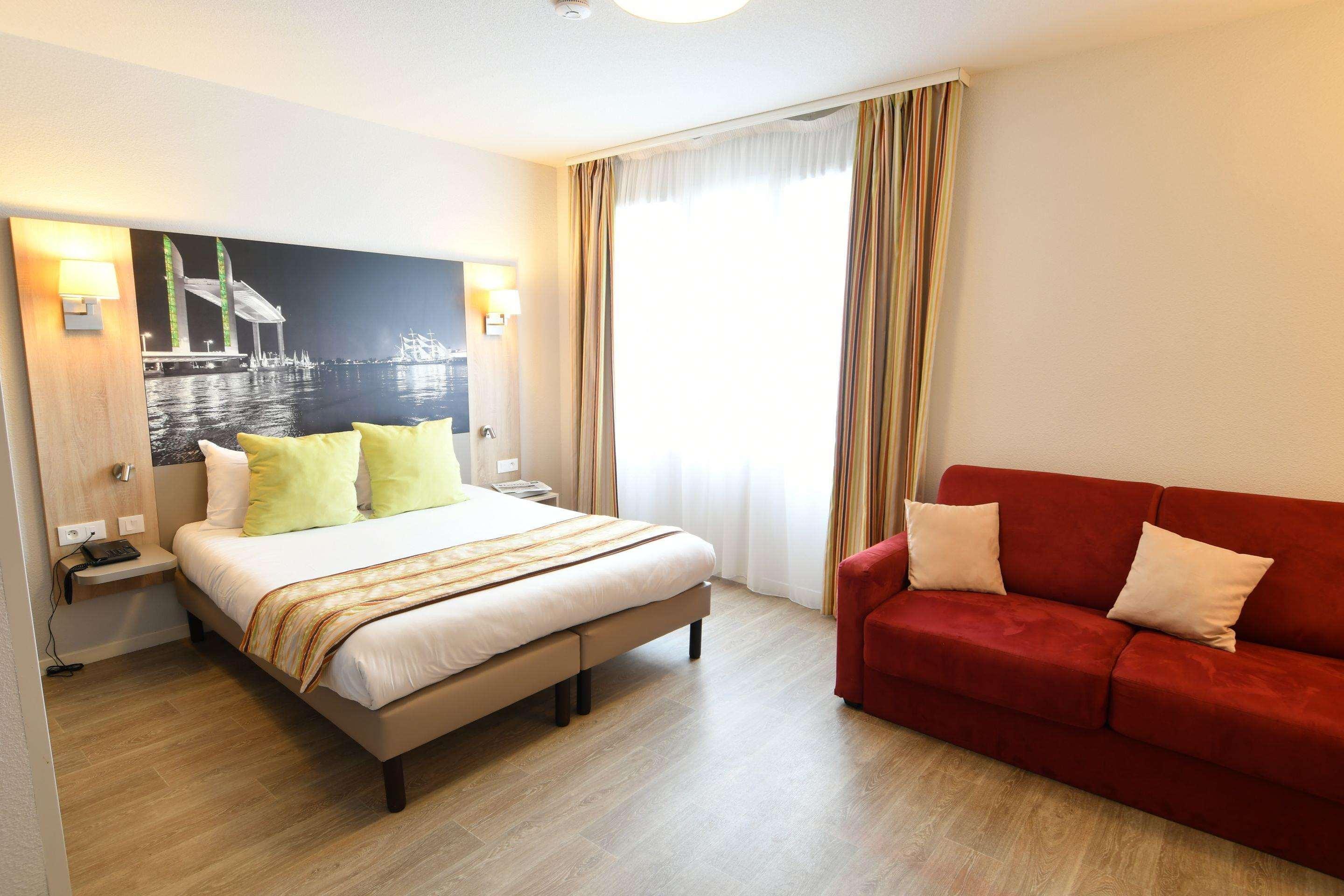 And Golf Bassins A Flot Hotel