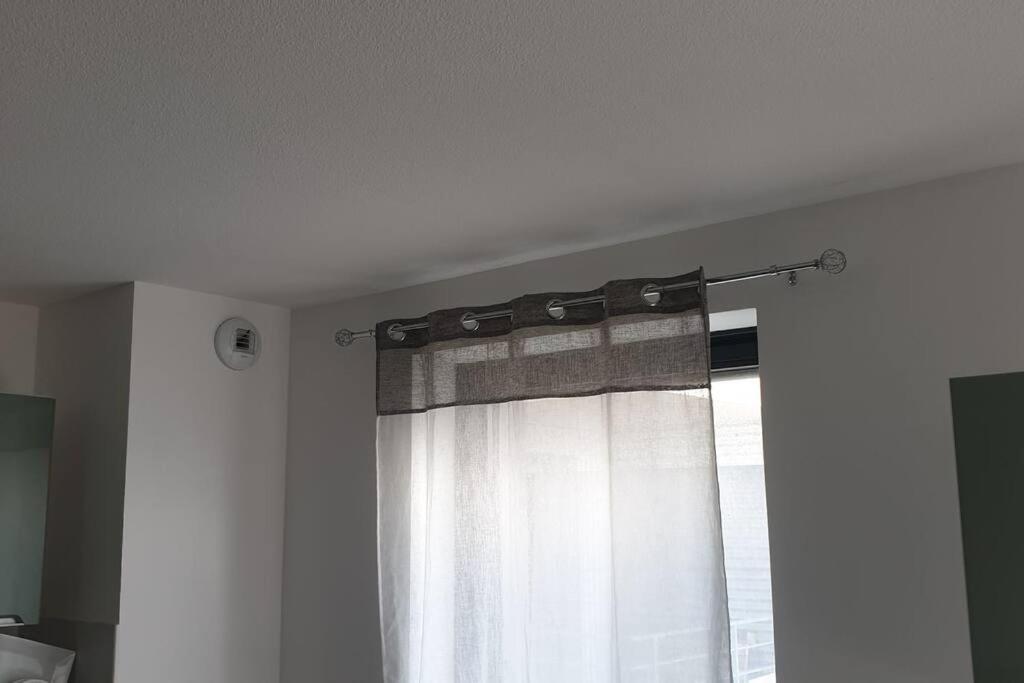Apartment Grand 2 Avec Terrasse Bordeaux