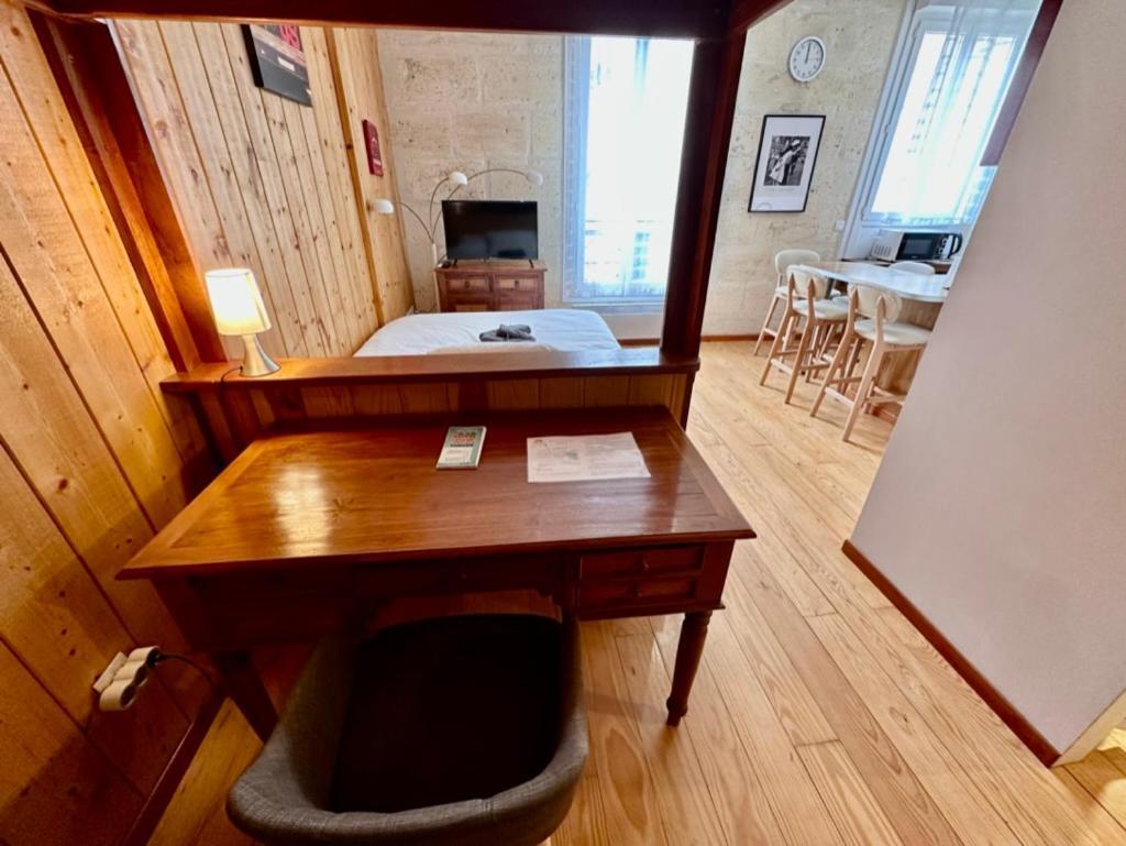 Apartamento Le Woody, Centre-ville, Parking Gratuit Burdeos