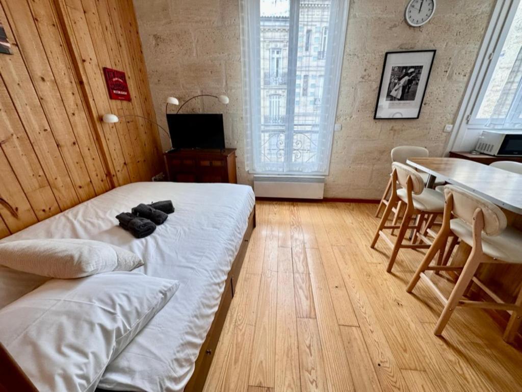Apartamento Le Woody, Centre-ville, Parking Gratuit Burdeos