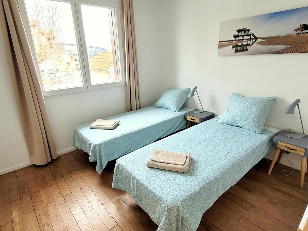 Villa Avec Piscine A *