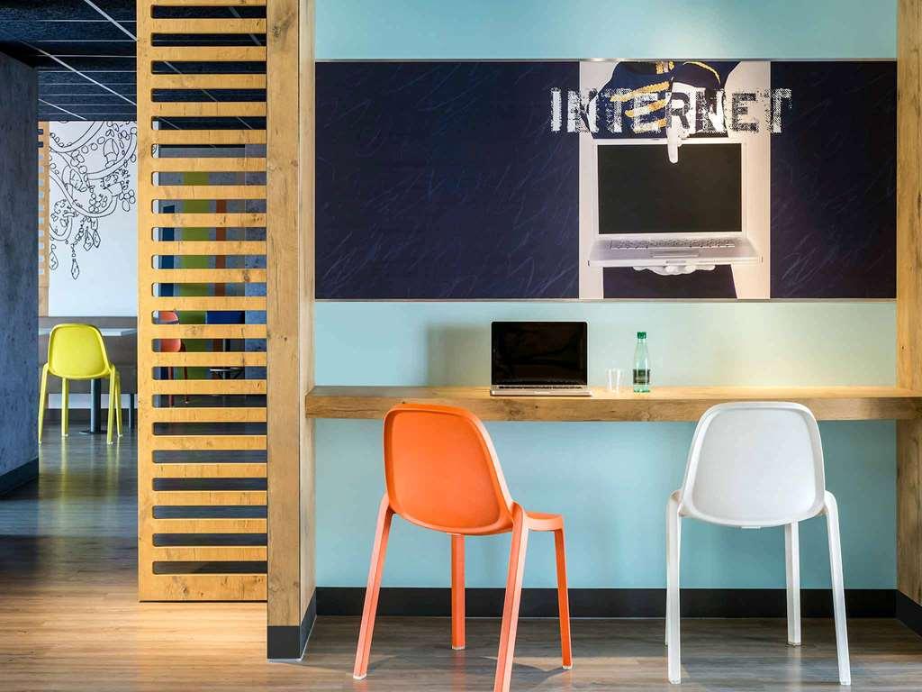 Hotel Ibis Budget Centre Bastide *