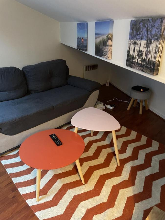 Grand Studio A Cote De La Gare Apartamento *