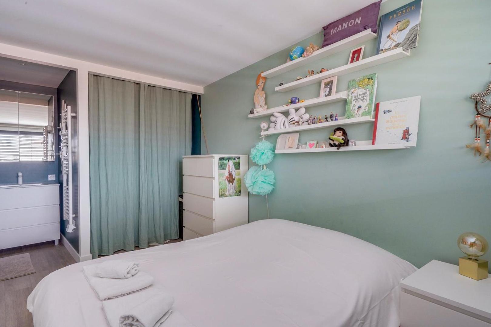 Spacious Family With Swimming Pool *