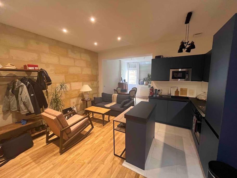 Apartment Grand En Rdc Avec Jardin *