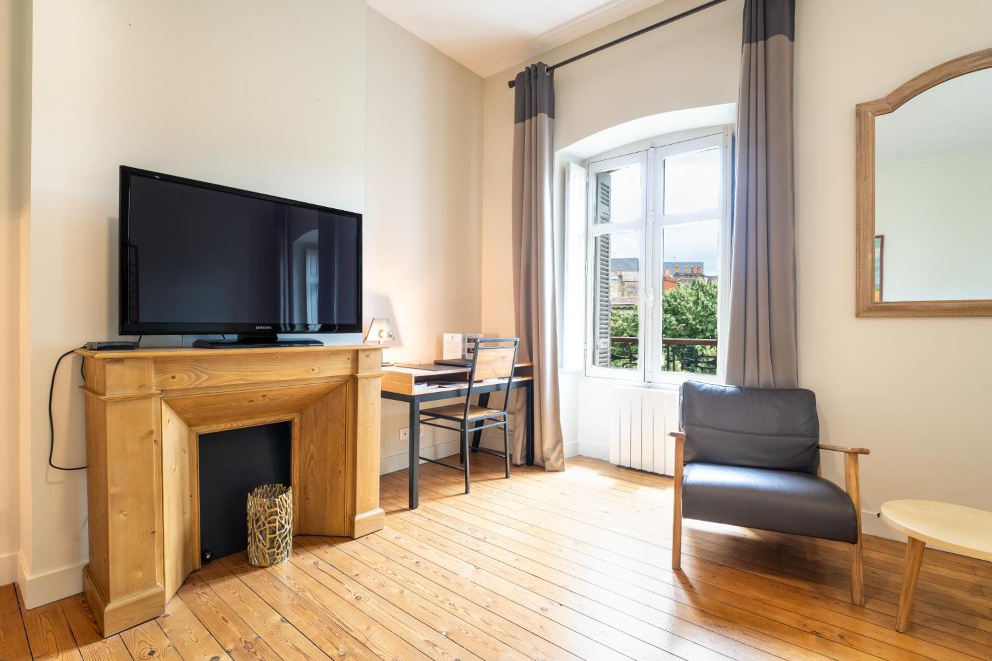 Magnifique Et Lumineux T3 De Charme Aux Quinconces Ideal Pour 4 Personnes Apartamento Burdeos