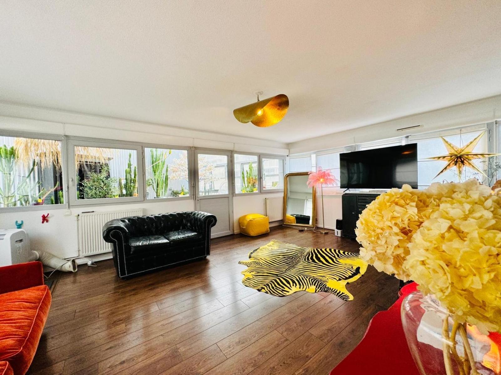 Appartement Loft Atypique13om2-salon De 40m2, Rooftop Et Patio Couvert Dep Tardif 13h-pkg Bordeaux