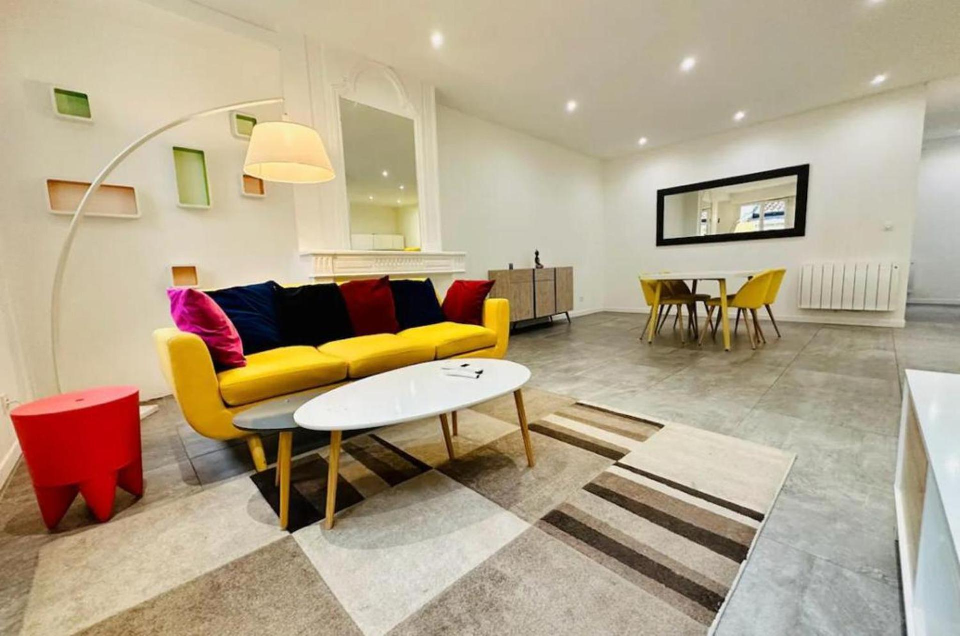 Remarkable 2-bed In Apartment Bordeaux