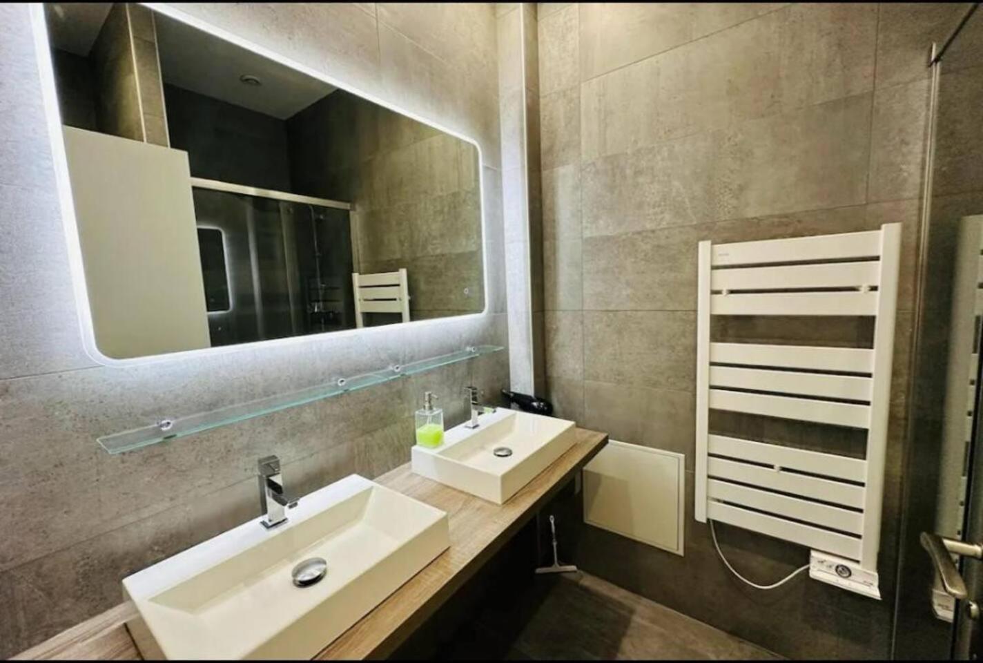 Remarkable 2-bed In
