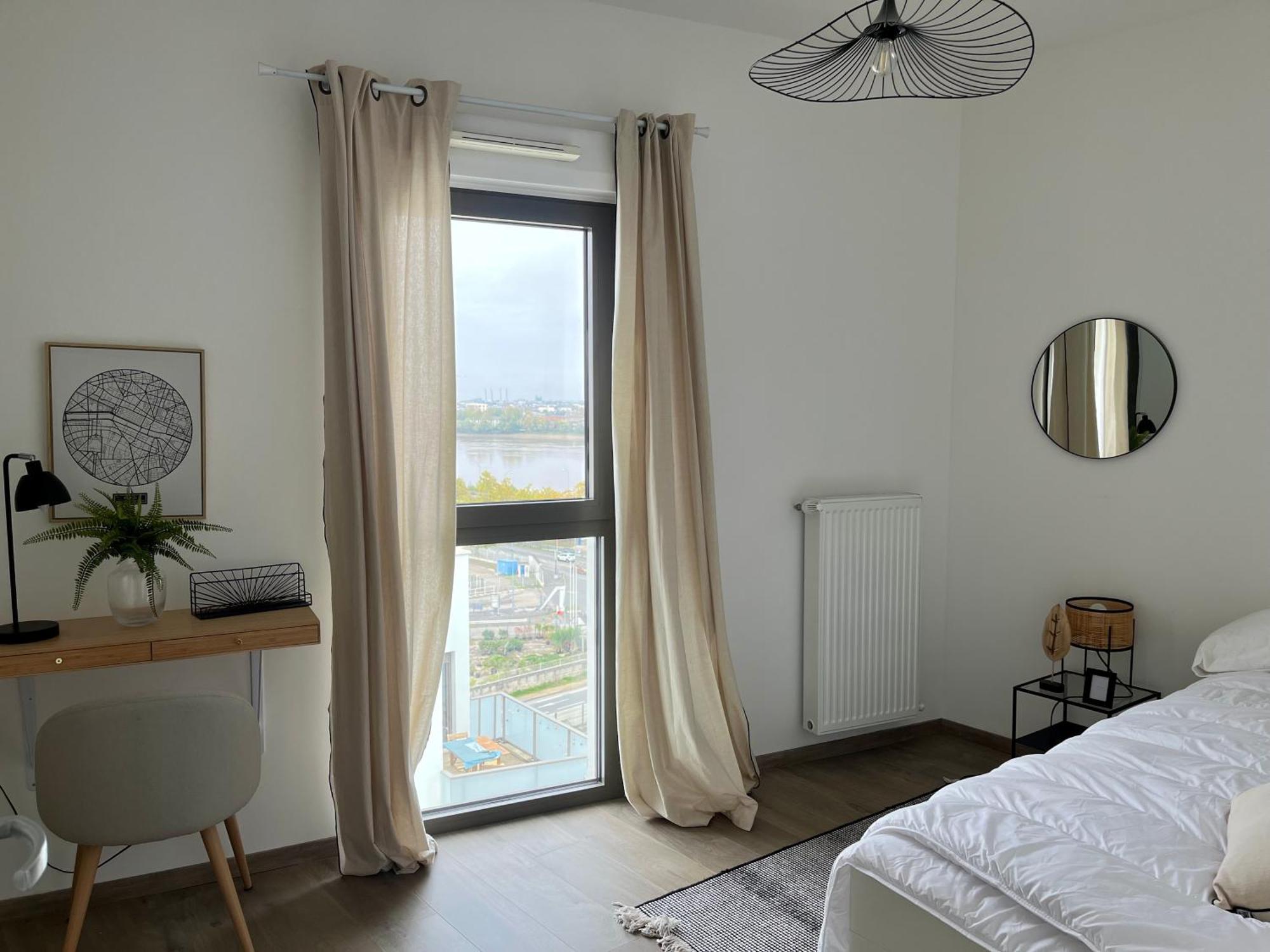 Apartment Proche De La Gare - 80m2 *