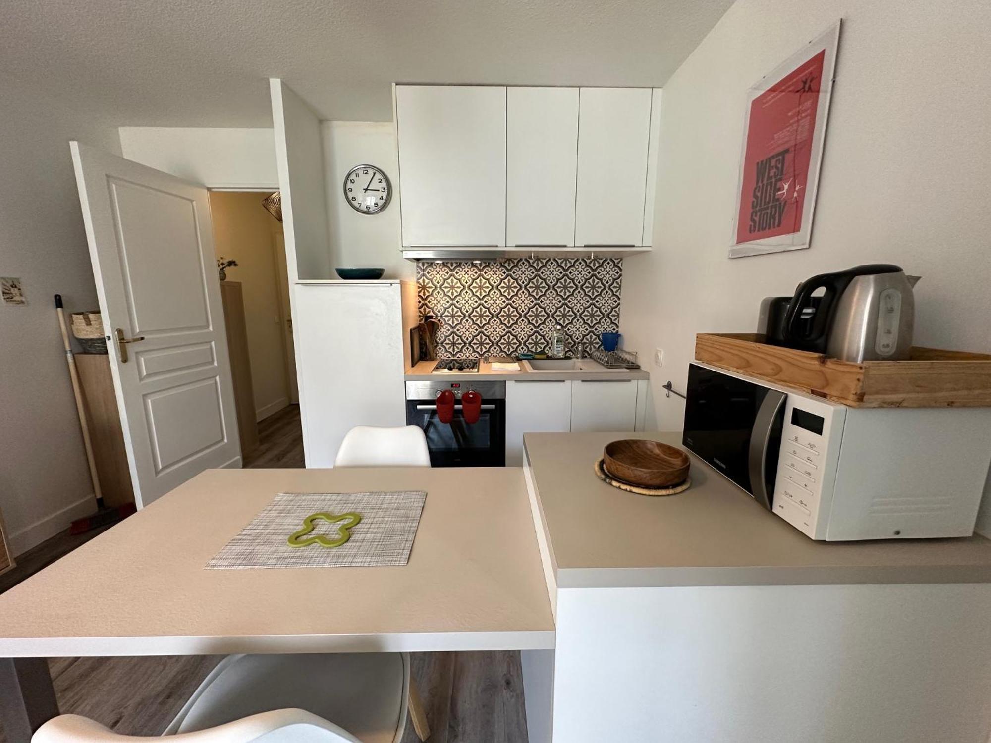 Pied A Terre Chartrons Notre Dame Apartment Bordeaux