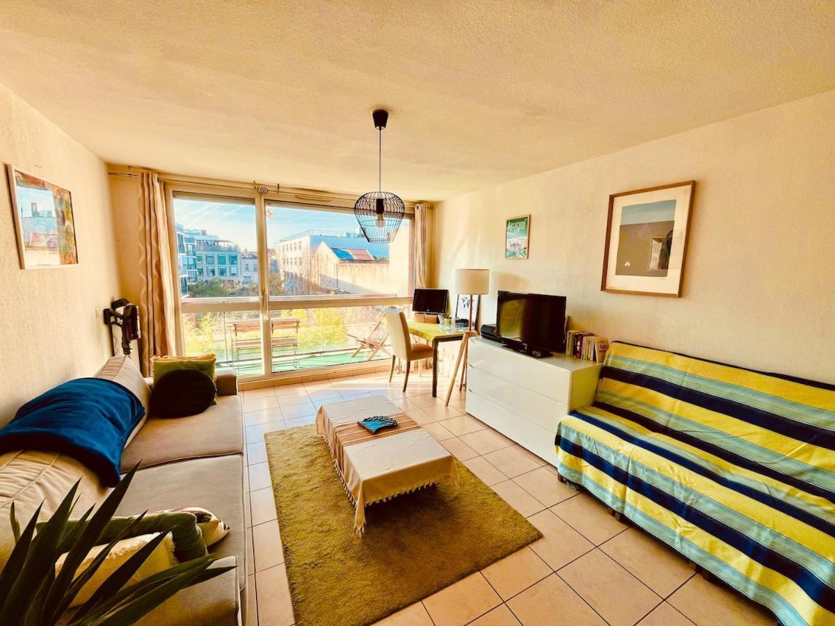 Apartment Charming T2 With Open Views, Heart Of Chartrons *