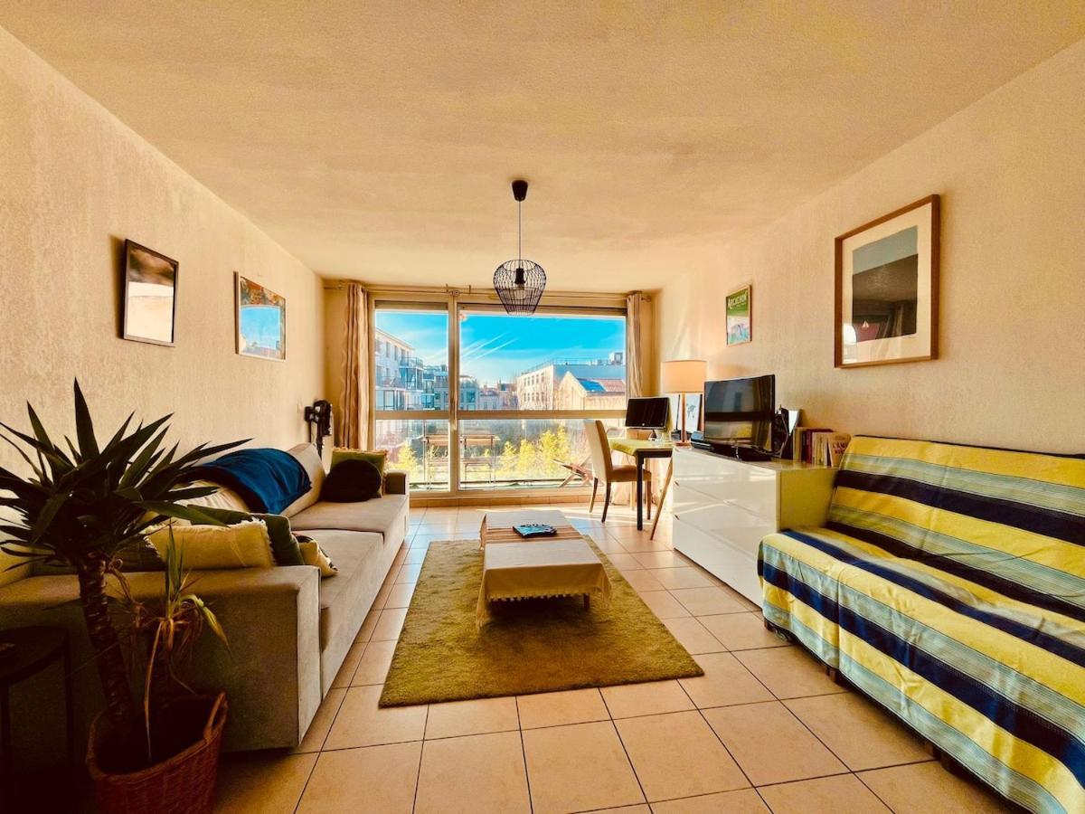 Charming T2 With Open Views, Heart Of Chartrons Apartment