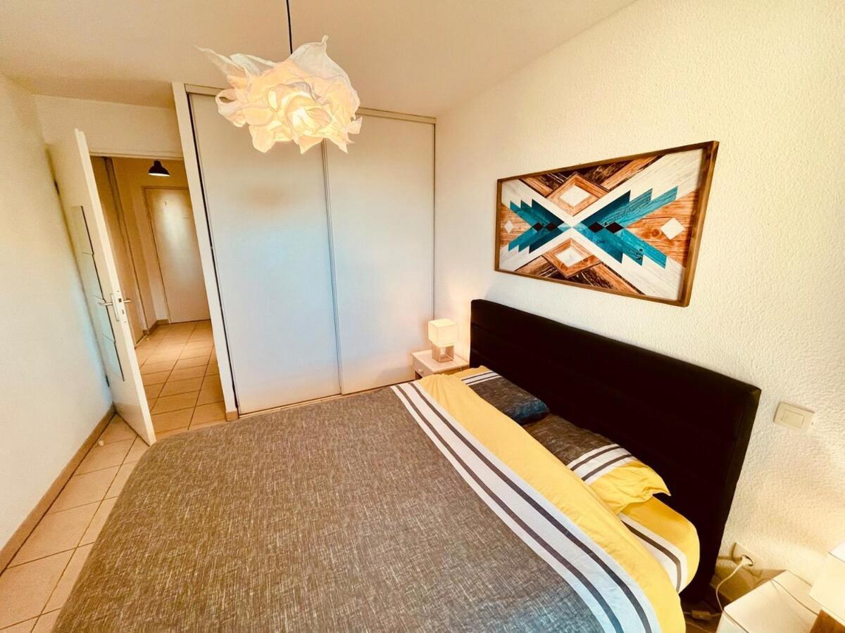 Charming T2 With Open Views, Heart Of Chartrons Apartment