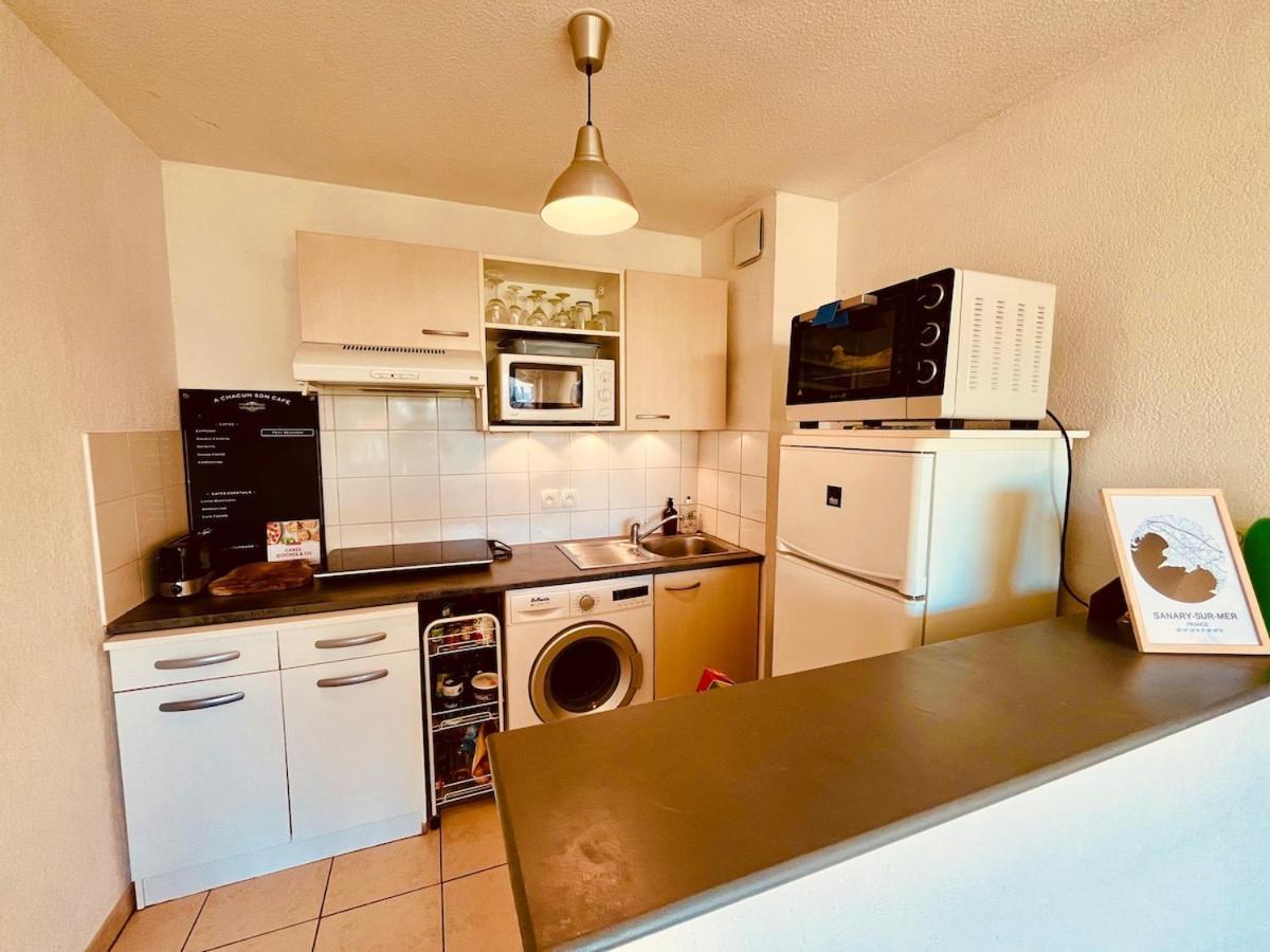 Charming T2 With Open Views, Heart Of Chartrons