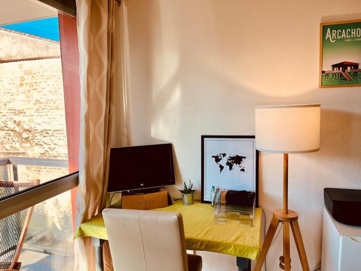 Charming T2 With Open Views, Heart Of Chartrons * Bordeaux
