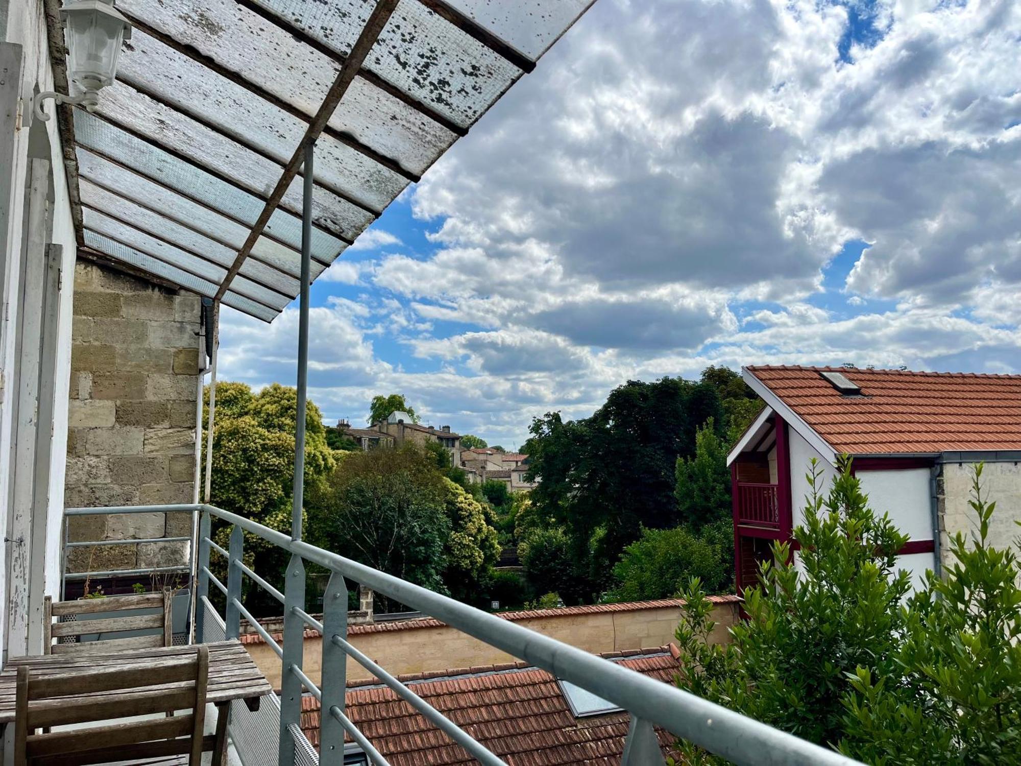 Deux Pieces Avec Balcon, Calme Et Ensoleille Bordeaux