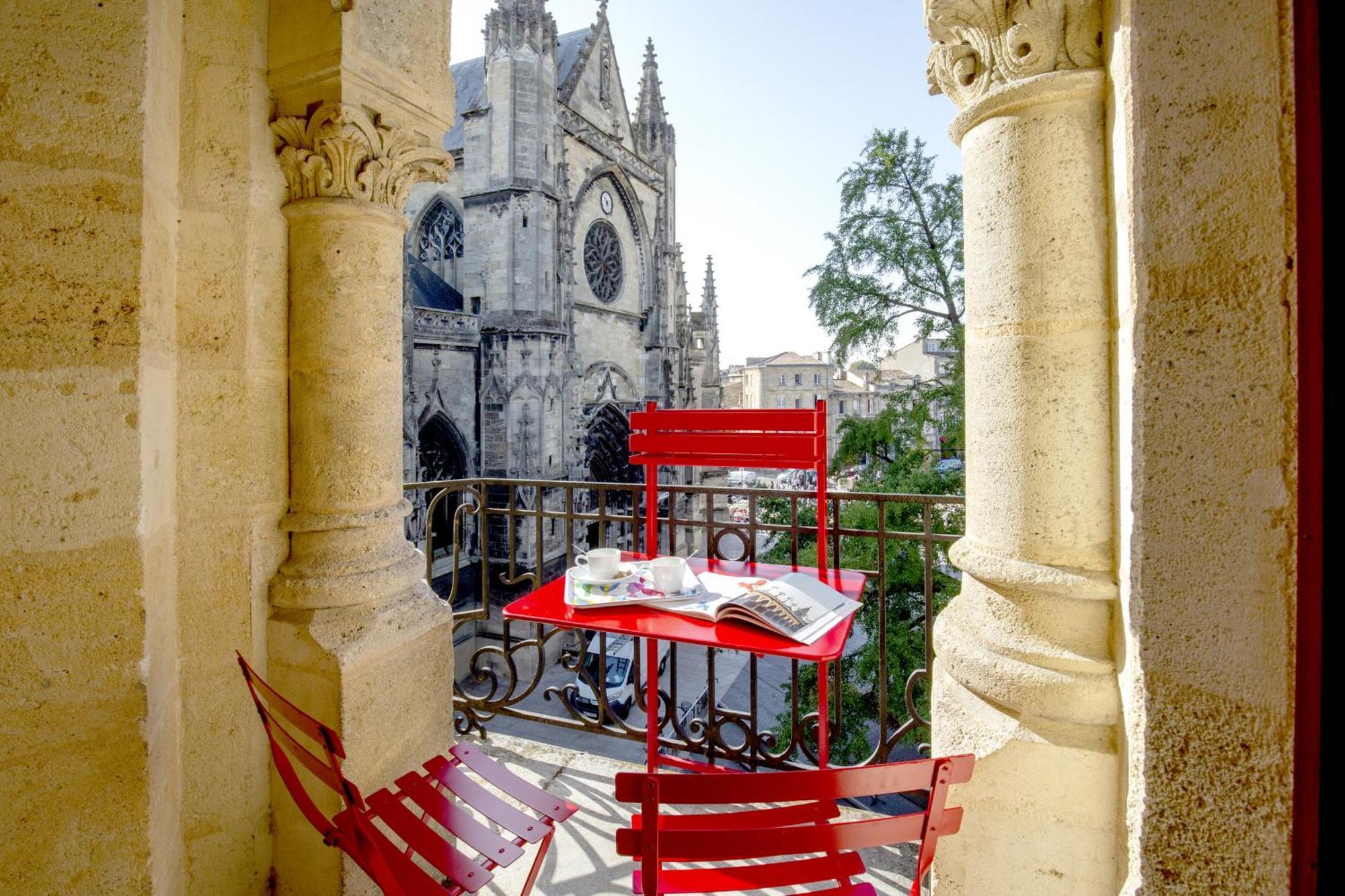 Place Saint Michel Bordeaux