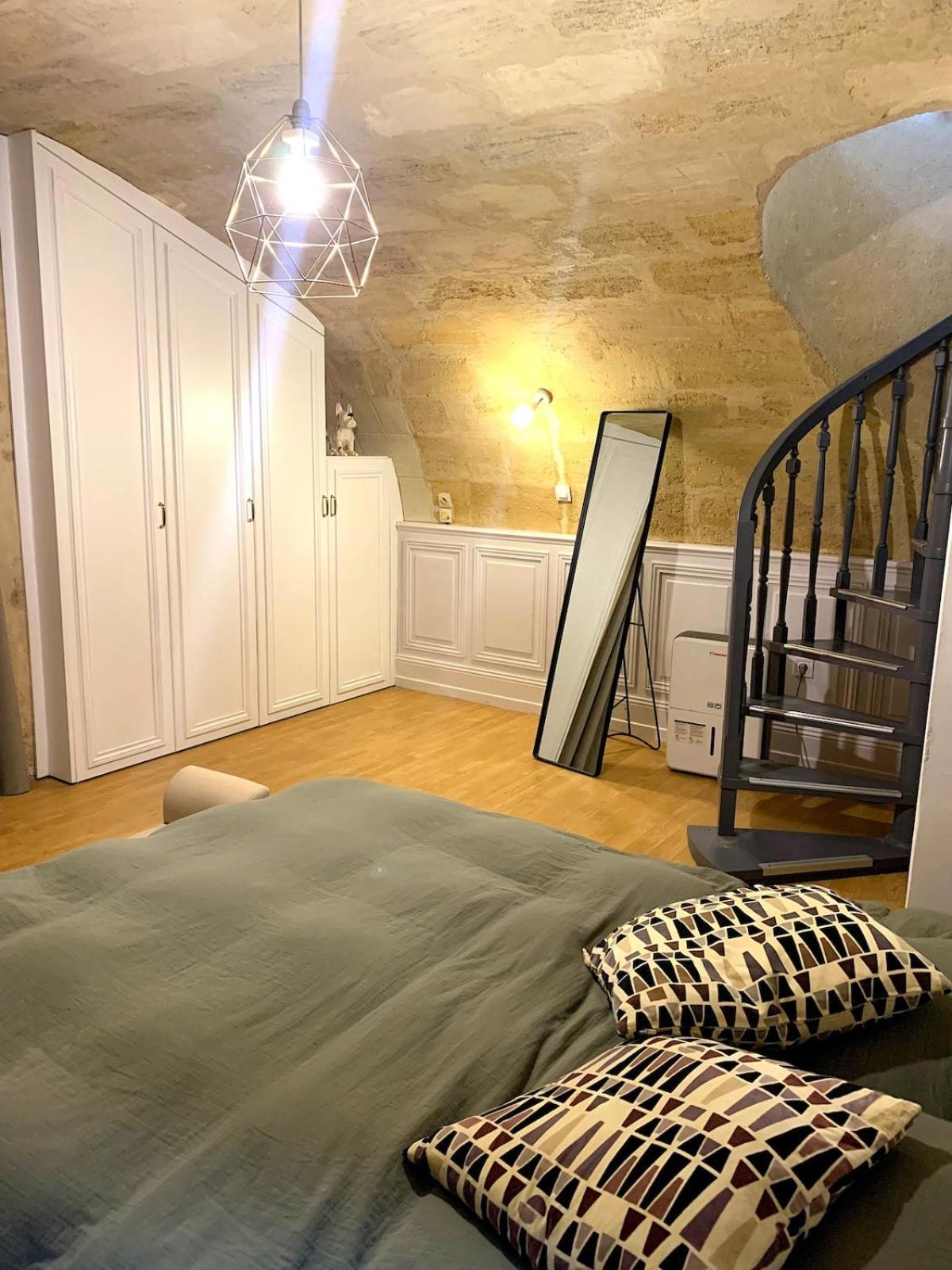 Apartment T2 Bis Atypique Bordeaux-centre - Classement 3 Etoiles