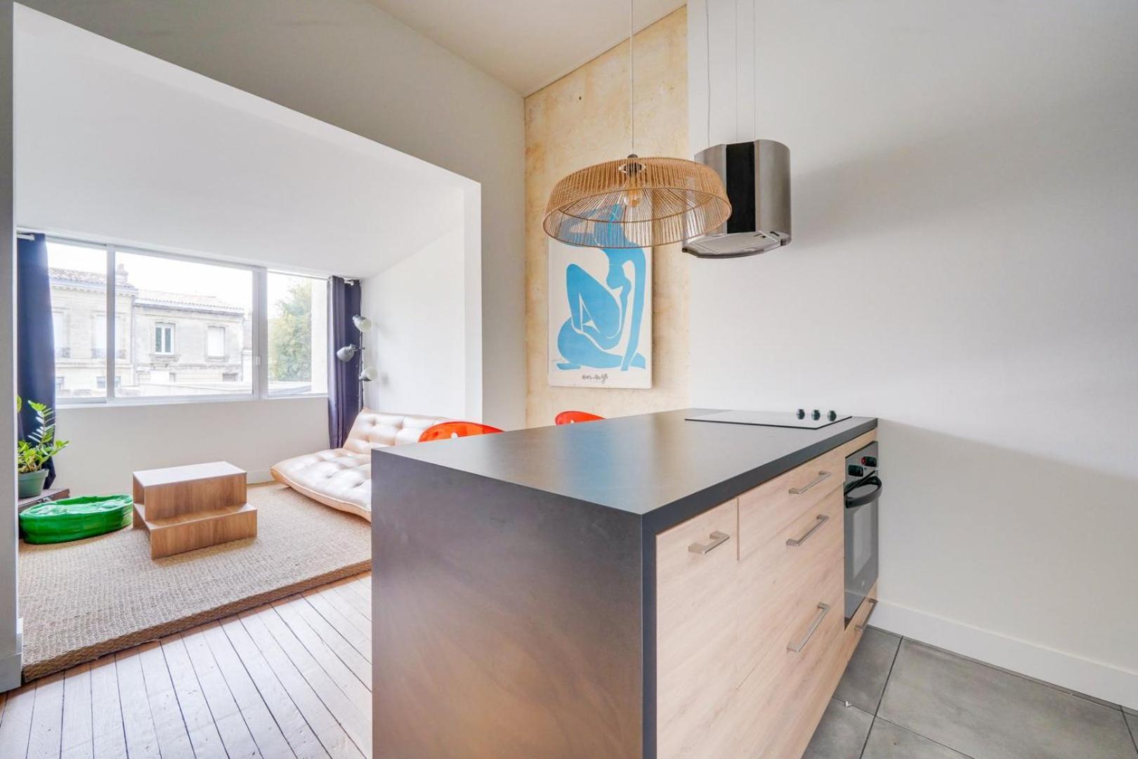 Charming, Modern Flat With Private Parking Bordeaux