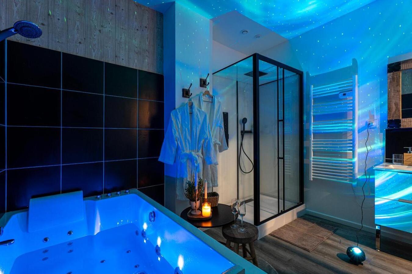 Appartement Le Nid Douillet, Center, Jacuzzi, Sensory Shower Bordeaux