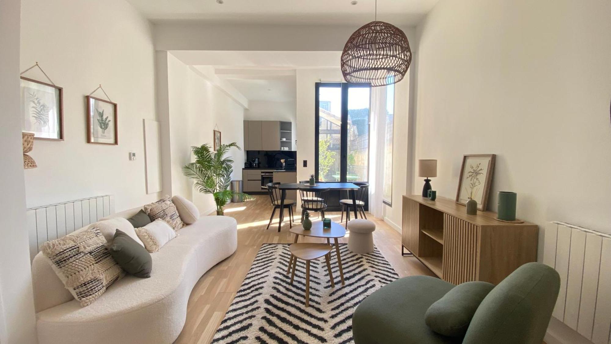 Appartement Duplex De Charme Au Coeur Du Triangle Dor