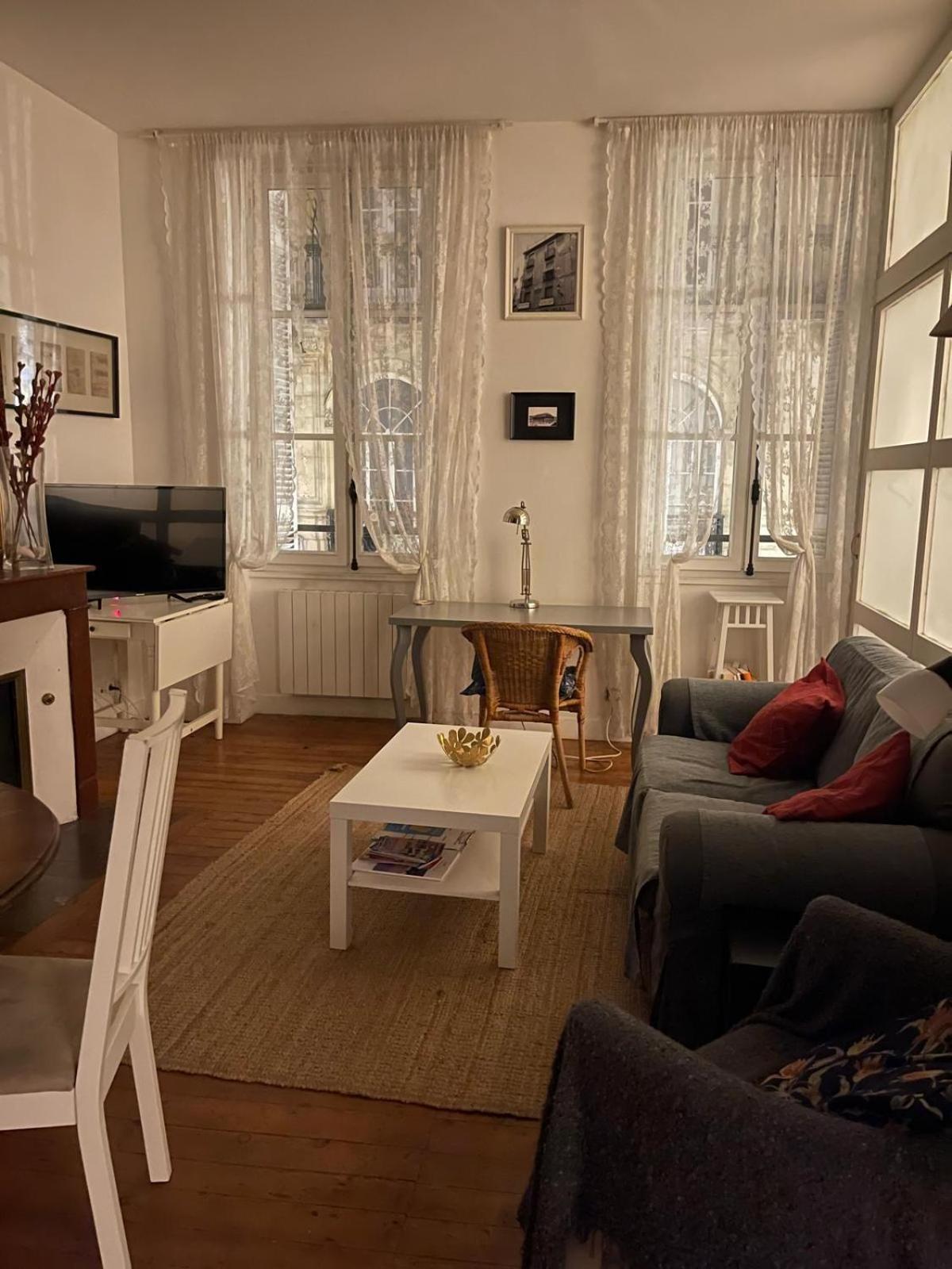Charming Center Apartment