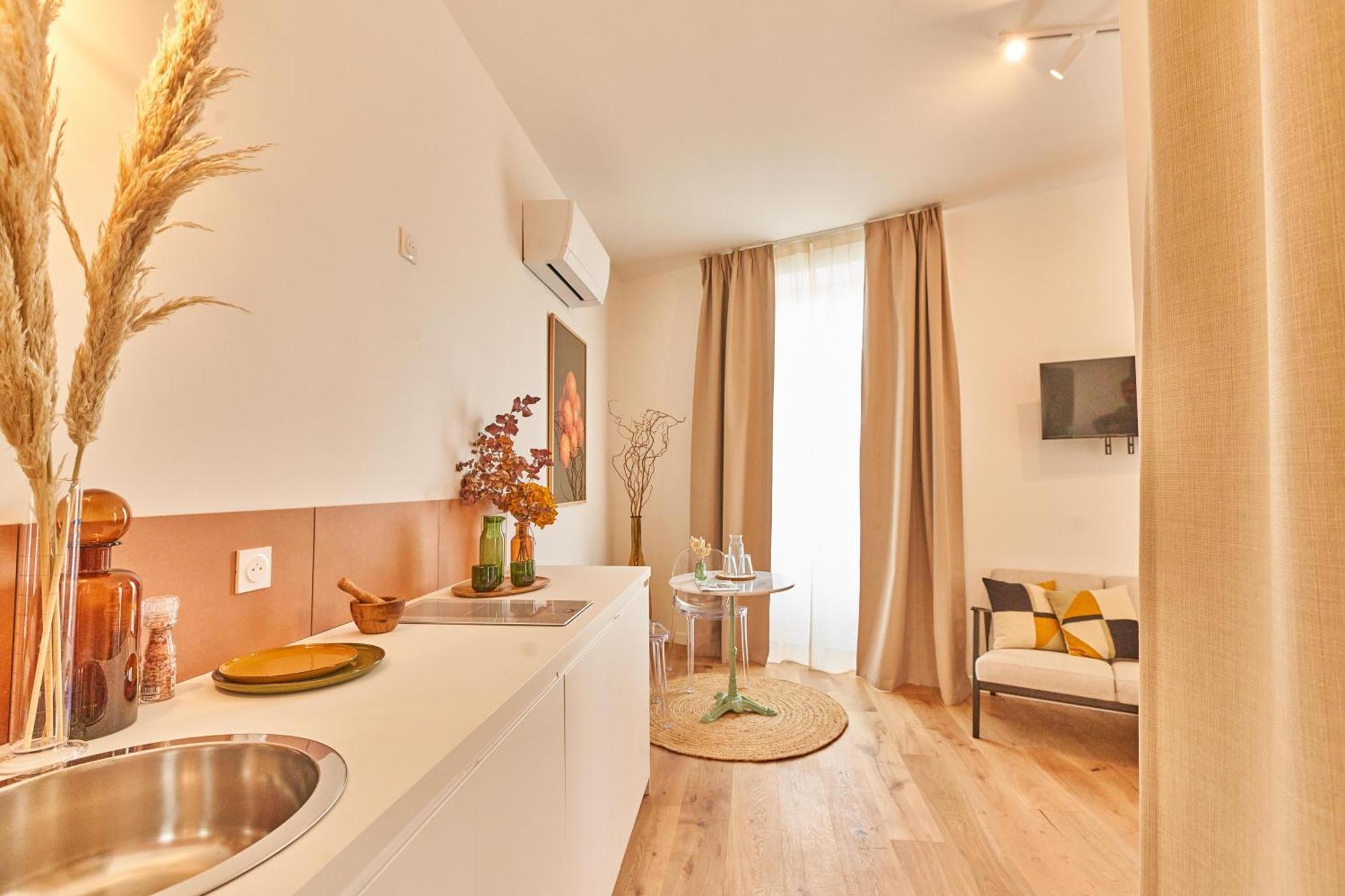 Apartahotel Chez Camille - Boutique Au Coeur De