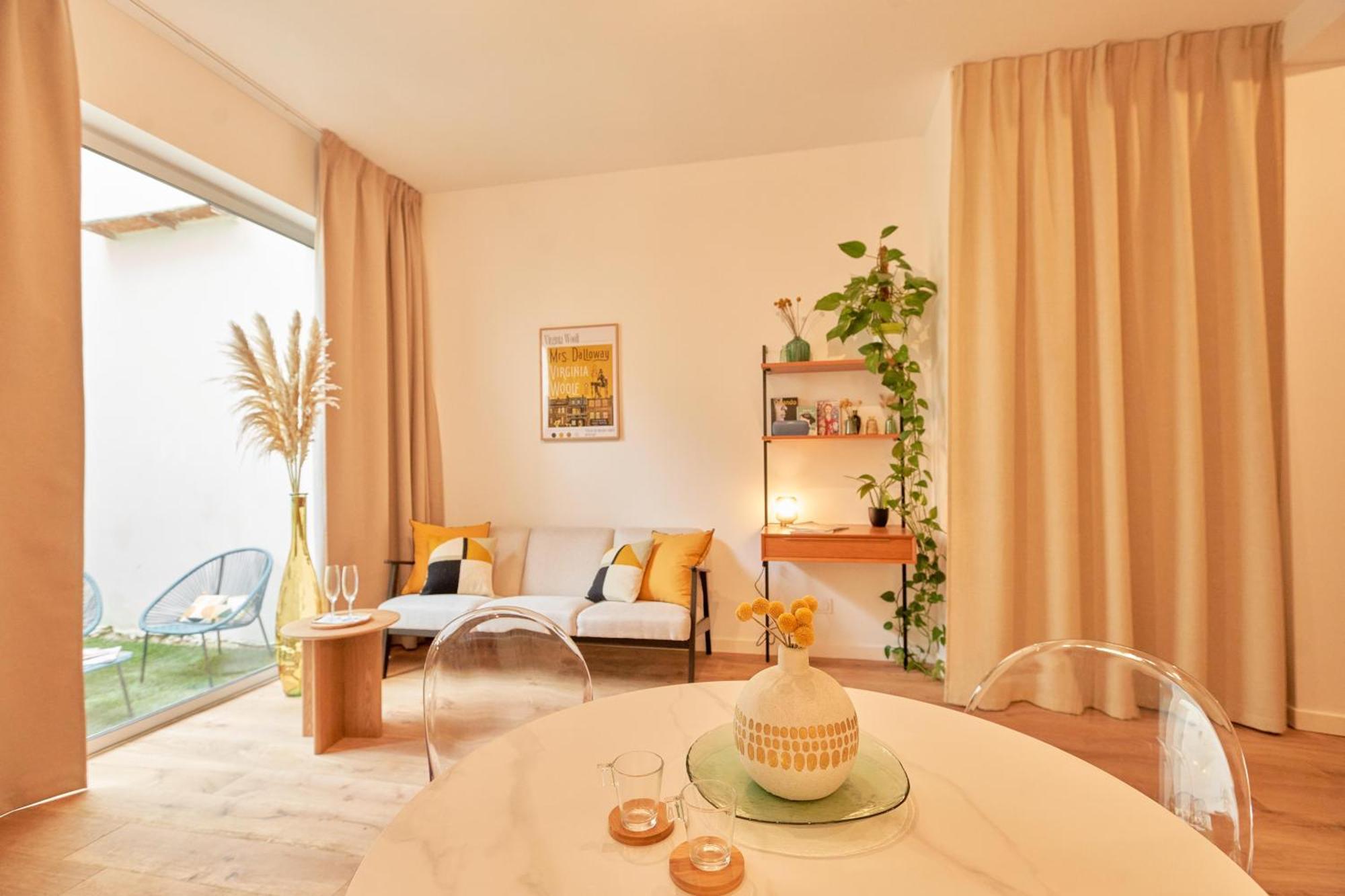 Apartahotel Chez Camille - Boutique Au Coeur De Burdeos