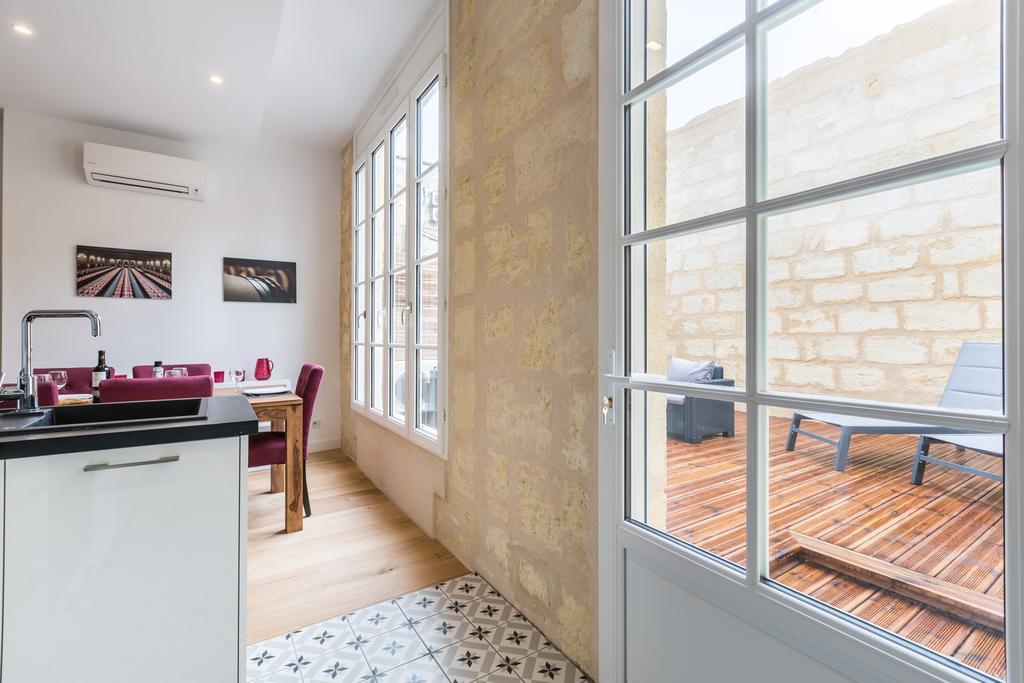Gorgeous And Terrace In The Center Bordeaux