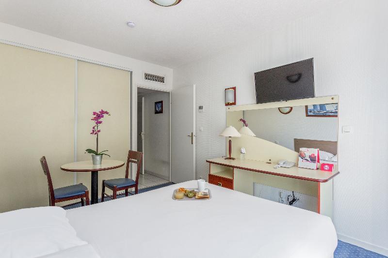 Appart'city Classic Centre Apartahotel 3*