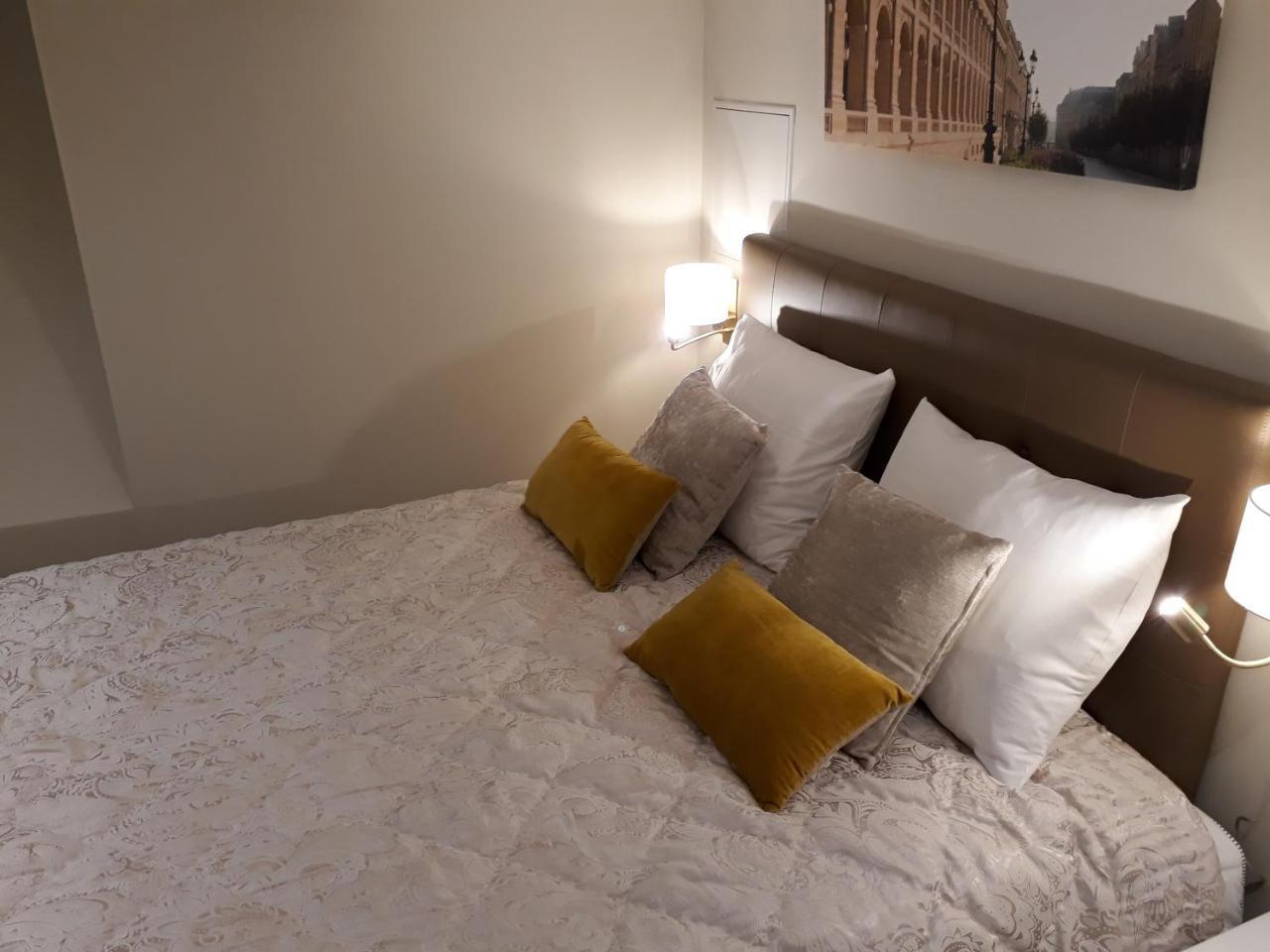 Appartement Duplex Climatisé En Hyper Centre De *